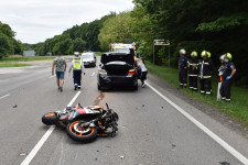 Vádat emeltek a díler ellen, aki azért bukott le két és fél kiló kokainnal a hátizsákjában, mert motorbalesetet szenvedett