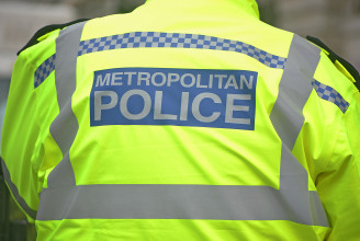 Kamu rendőri akciókban lopott pénzt saját szakállára bűnözőktől egy londoni rendőr