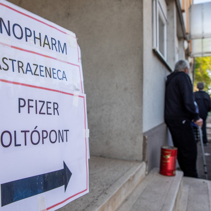 Közel két hete nem rövidül a magyar vakcina-várólista