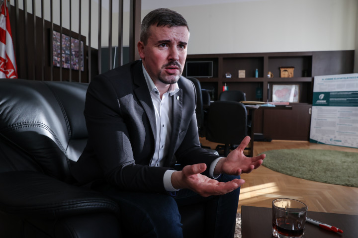Jakab Péter egy vele készített korábbi interjúnkon – Fotó: Huszti István / Telex