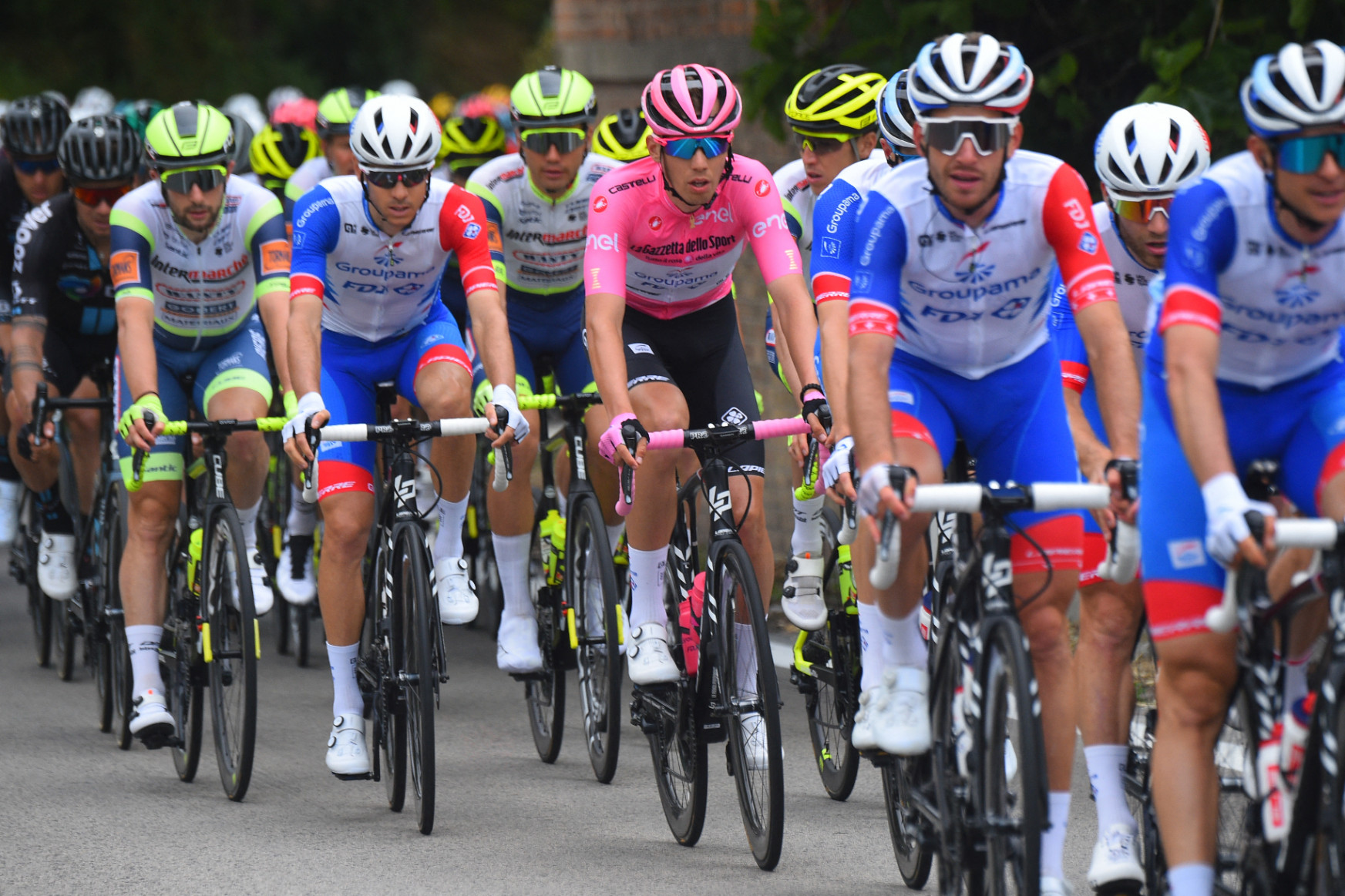 Giro: Valter megőrizte az első helyet, szombaton is rajta lesz a rózsaszín trikó