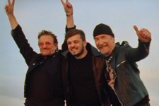 Martin Garrix és Bono ledobta az EDM-atombombát a foci-Eb himnuszával