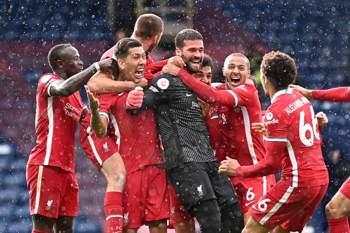 Győztes gólt szerzett a Liverpool kapusa a Premier League-ben