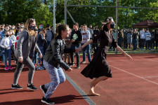 Az állam egyre jobban kivonul a magasabb minőségű középiskolai oktatásból