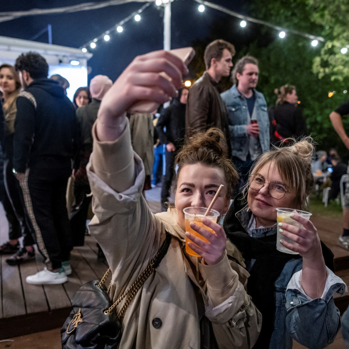 A visegrádi országok mind nyitnak, de az utazás feltételeit még a régión belül sem sikerült összehangolni