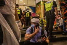 Frontálisan összeütközött két vonat Malajziában, több százan megsérültek