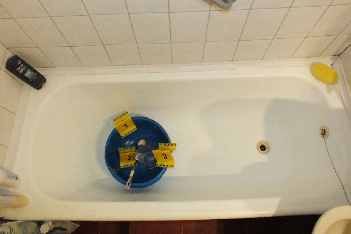 A fürdőszobából csináltak házi droglabort egy gödöllői panelben