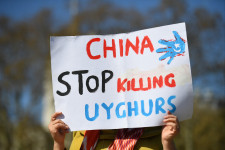 BBC: Kína érzelemfelismerő gépekkel figyeli meg az ujgurokat