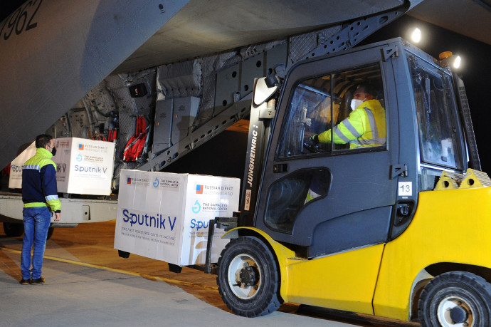 Engedélyezte Szlovákia is az orosz vakcina használatát