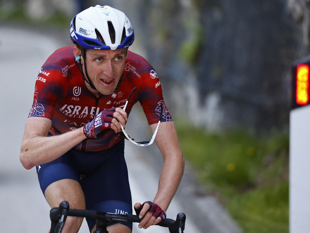 Dan Martin nagy szóló után nyerte a Giro d'Italia 17. szakaszátFotó: Luca Bettini/AFP