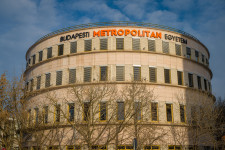 Megszerezte a Magyar Nemzeti Bank alapítványa a Metropolitan Egyetemet