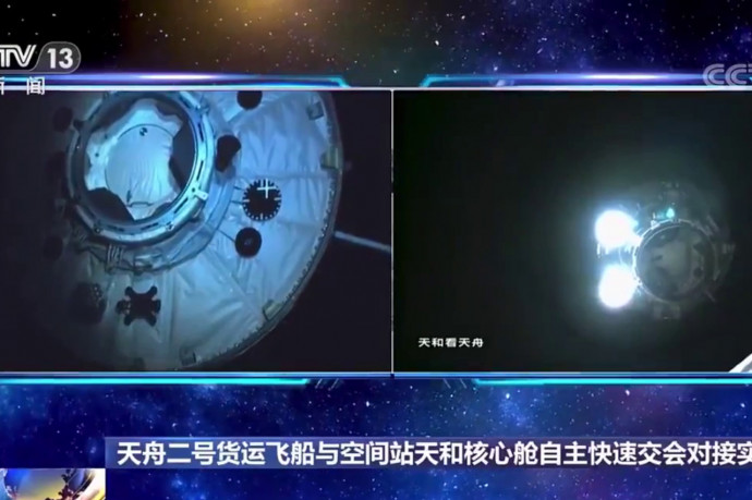 Kikötött az első teherűrhajó az épülő kínai űrállomáson