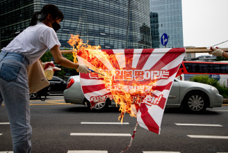 Japán területnek tüntettek fel egy vitatott szigetcsoportot a tokiói olimpia honlapján, Dél-Korea tiltakozik