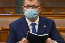 Matolcsy György most azt mondja, amit korábban Varga Mihály, és fordítva