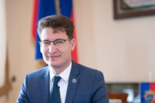 Cser-Palkovics András külön bejelentette, hogy marad polgármester