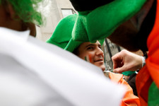 Írországban a létminimumra emelnék a minimálbért, de lehet, hogy a kis cégek belerokkannának