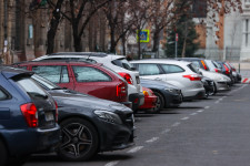 Gyakran megnehezítik a kukásautók dolgát a szabálytalanul parkolók