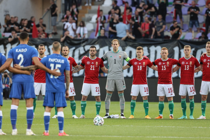 Egy klasszis a magyar válogatott kapujában, és két csapattárs