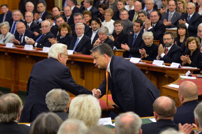 Jeszenszky Géza: Antall József sosem nevezte Orbánt az utódjának