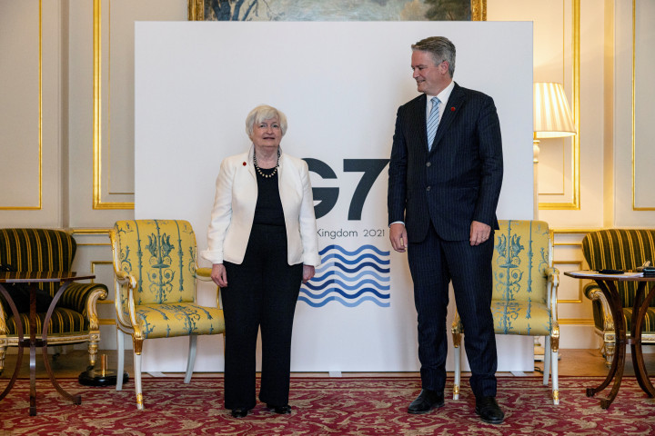 Janet Yellen, az Egyesült Államok pénzügyminisztere az OECD főtitkárával, Mathias Cormannal a Lancaster House-ban, a G7-csúcstalálkozó előtt, Londonban – Fotó: Rob Pinney / Pool / Reuters