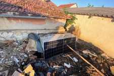 Kétmillió forintnyi napelemet loptak el egy hajdú-bihari napelempark dolgozói, aztán elásták későbbre