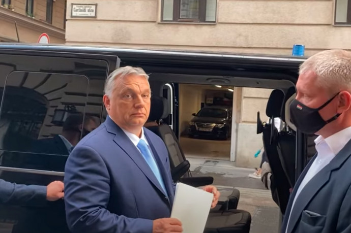 Orbán a pápa véleményét akarja meghallgatni arról, hogy „hogyan érdemes Kínában a kereszténységről gondolkodni”