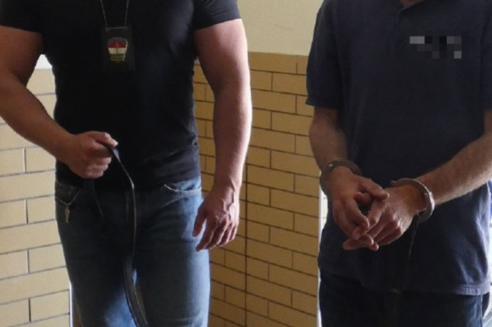 Összetört egy trafikot egy ráckevei férfi, aki az agyhullámain keresztül kért cigit hitelbe, de nem kapott