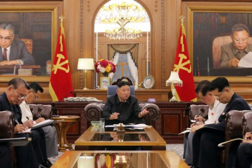 Kim Dzsongun egy gonosz rákos megbetegedéshez hasonlította a K-popot
