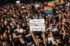 Német külügyi államminiszter: A magyar parlament súlyosan diszkriminálja az LMBTQI-embereket