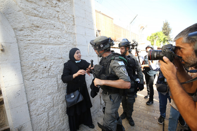 Ultranacionalista izraeliek vonultak Jeruzsálemben, a rendőrség összecsapott a palesztin ellentüntetőkkel