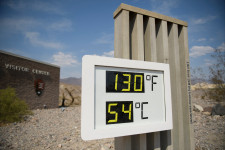 54 Celsius-fokot mértek a kaliforniai Death Valley Nemzeti Parkban