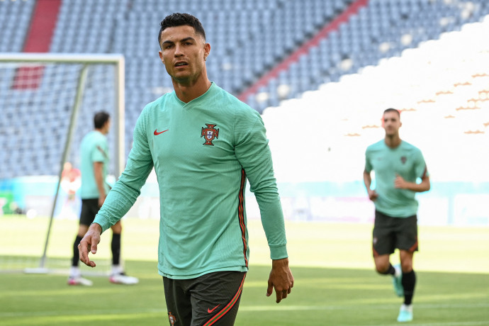 Cristiano Ronaldo 2021. június 18-án – Fotó: CHRISTOF STACHE / AFP
