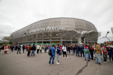 Nemzeti színekkel világítanak ki több magyar stadiont