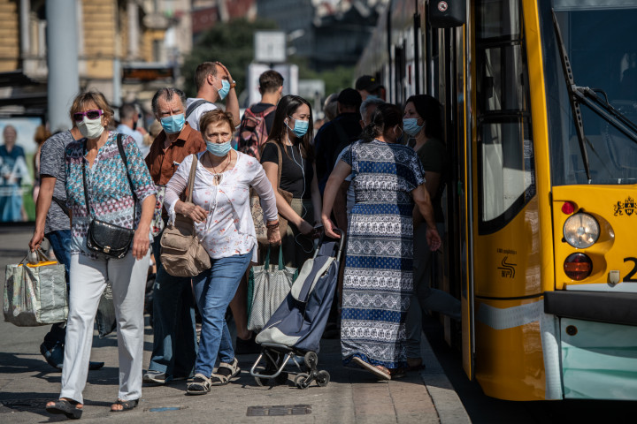 Budapesti életkép a koronavírus-járvány idején, 2020 szeptemberében – Fotó: Bődey János / Telex
