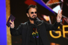 Ringo Starr mégsem perli be a RingO nevű péniszgyűrűt gyártó céget