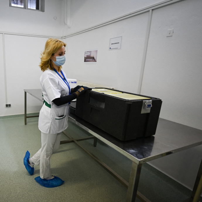 35 ezer vakcinát semmisíthetnek meg napokon belül Romániában