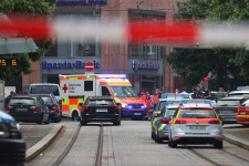 Három nő volt a németországi késelő áldozata, öt másik nő és egy gyerek súlyosan megsérült