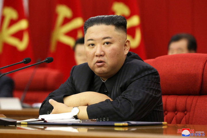 Kim Dzsongun egy június 18-án kiadott fotónFotó: AFP