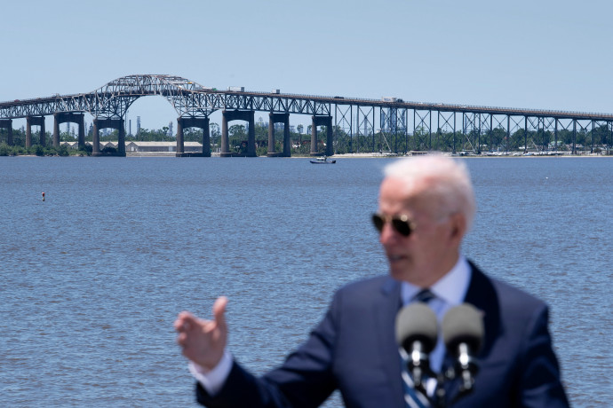 Joe Biden infrastrukturális beruházásokat ígér Louisianában, 2021. május 6-án tartott beszédében.(Brendan Smialowski / AFP)