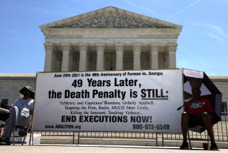 Felfüggesztik a szövetségi halálbüntetések végrehajtását az Egyesült Államokban