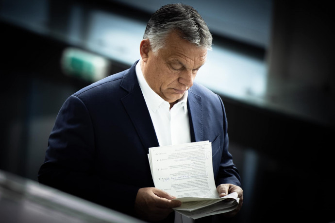 Übermensch tempó, gyarmattartó tempó – Orbán a melegellenes törvénymódosítást ért kritikákról