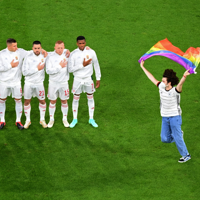 Az EU-csatlakozás hiú reményei is fűtik a keleti tagállamok LMBT- és genderellenes mozgalmait