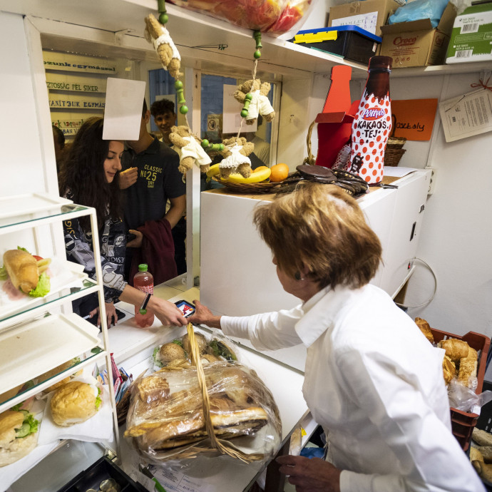 Néhány egyszerű és akár ingyenes alkalmazással nagyot léphetnek előre a kisvállalkozások a digitalizációban és a növekedésben