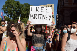 Britney Spears még a fogamzásgátló spirált sem távolíthatta el a gyámsága alatt