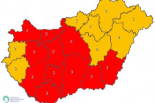 39 fok is lehet, harmadfokú hőségriadó csütörtökön