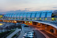 Bloomberg: A kormány a piaci ár alatti ajánlatot tett a Budapest Airportra