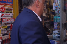 Néhány ábra, amely helyre teszi Orbán Viktor újságvásárlós akcióját