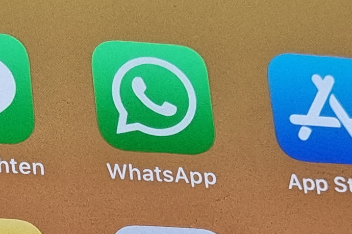 Jönnek az eltűnős üzenetek a WhatsAppban