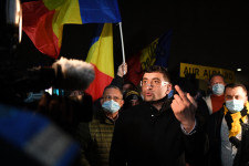 A román Orbán Viktornak tartja magát a szélsőjobb AUR párt elnöke