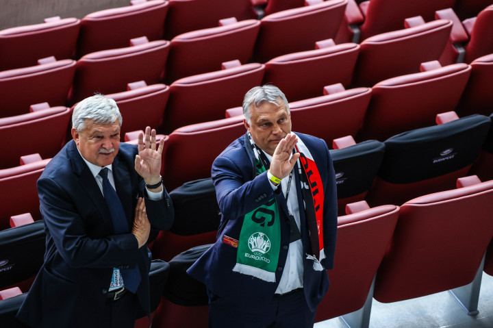 Csányi Sándor és Orbán Viktor az foci-Eb Magyarország–Portugália mérkőzése előtt a Puskás Arénában – Fotó: Huszti István / Telex